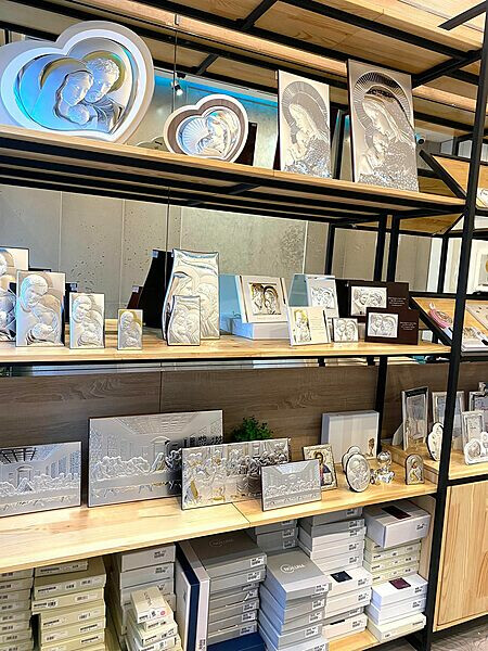 Автоматизація магазину сувенірно-подарункової продукції за допомогою “ПРОскануй”